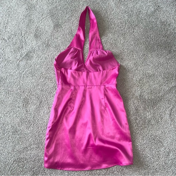 Superdown Revolve Samira Halter Neck Satin Mini Dress M Hot Pink Keyhole NEW! - Picture 5 of 6